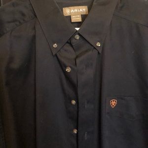 Ariat XXL / TTG black long sleeve button down shirt.